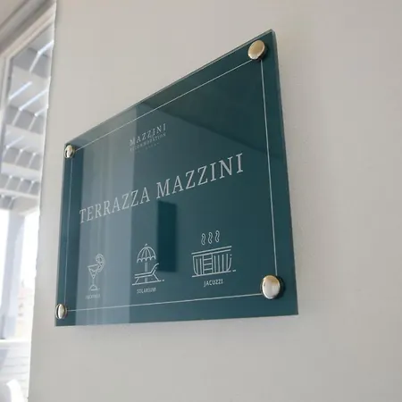 Mazzini 4* 파뷔냐나도