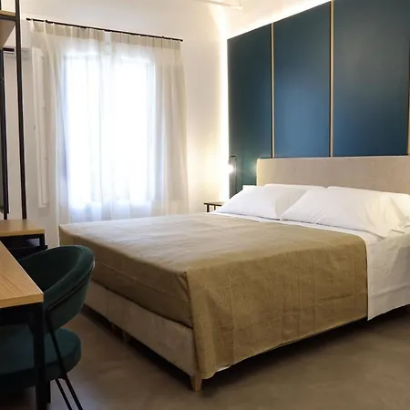 Mazzini 4*